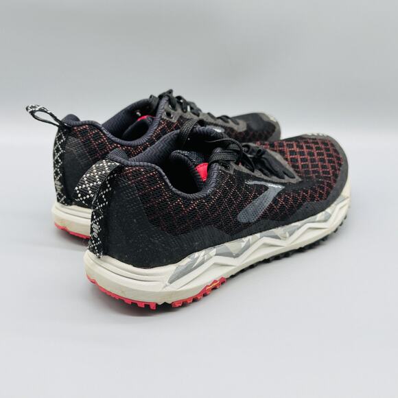 Brooks Shoes Women Black Red Caldera 3 TrailTack Trail Road Running Sneakers - Picture 9 of 11